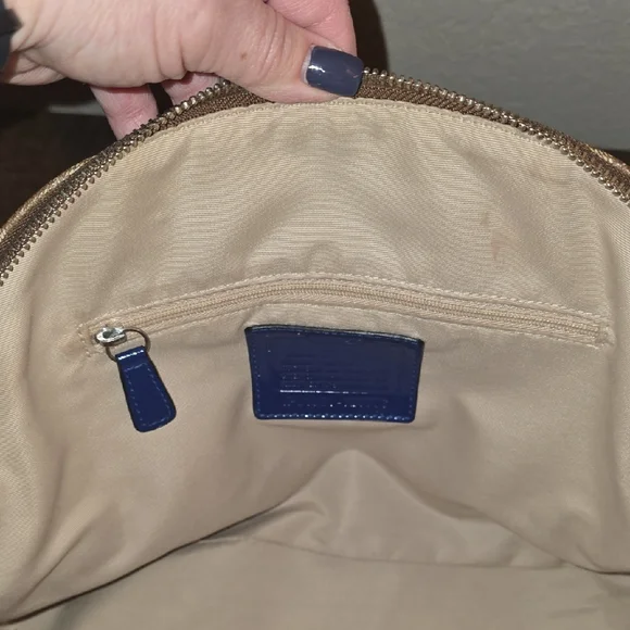 Coach Peyton Signature Cora Domed Satchel - Picture 6 of 16